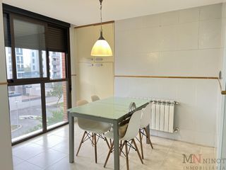 Affitto Appartamento in Zona Avenida del Mar. Castellónpiso