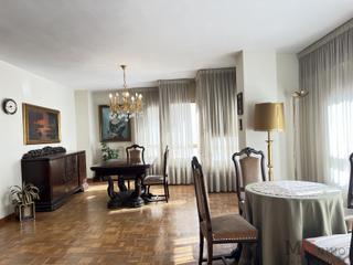 Etagenwohnung  Zaragoza. Castellnpiso