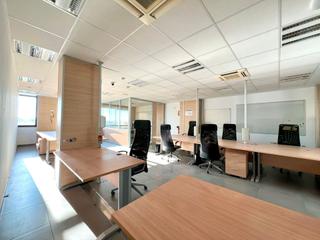 Location Bureau à Carrer del fluvià 1. Magnifica oficina en edificio de prestigio
