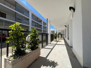 Planta baixa  Carrer lluna. Colonia de sant jordi - planta baja con terraza y parking.