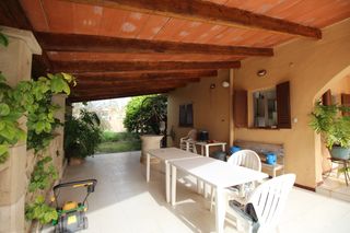 Casa  Carrer de sa vinya de son llebre. Finca urbana con encanto y toda la documentación en regla – pla