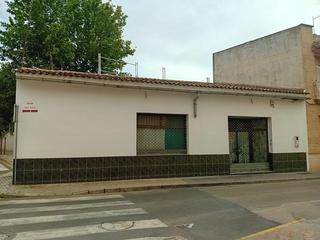 Local Comercial a Alaquàs. Local tipo casa de pueblo en alaquas