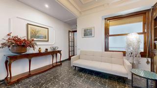 Location Appartement à El Pla del Remei. Oportunidad única! piso de lujo en alquiler en el corazón de val