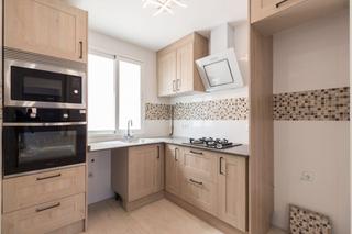 Apartament a Barrio Benicalap. Maravilloso piso en avenida dr.peset aleixandre