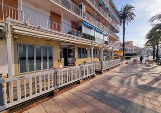 Geschäftsraum in Oliva Playa. Restaurante a metros del mar en oliva playa