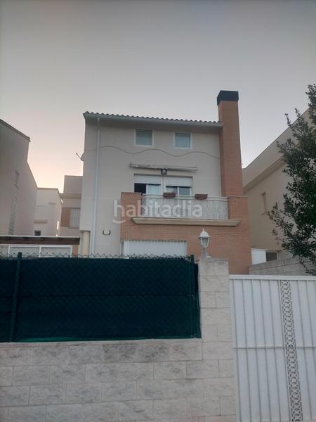 Foto 6c1562a0-d195-487f-b8df-32b044187c64. Casa bifamiliare con riscaldamento parcheggio in Park Nord - Casona Gandia