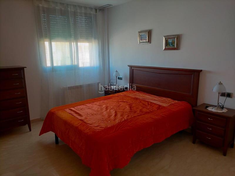 Foto b51f0c71-64cb-4e13-9508-38f0a5592179. Casa bifamiliare con riscaldamento parcheggio in Park Nord - Casona Gandia