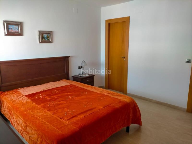 Foto b5c1cfd4-59b9-4786-920c-84e60c5023ac. Casa bifamiliare con riscaldamento parcheggio in Park Nord - Casona Gandia