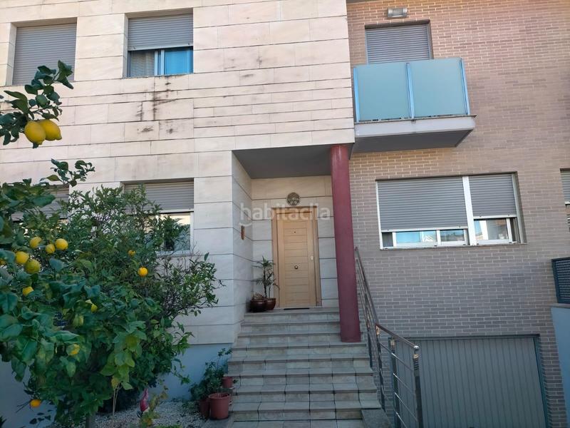 Foto e27b2c15-b8de-40d3-8470-758227e9ab69. Casa bifamiliare con riscaldamento parcheggio in Park Nord - Casona Gandia