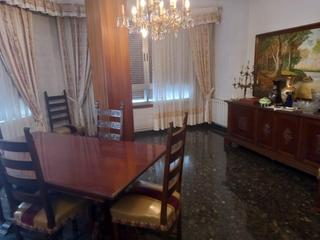 Rent Flat in Arrancapins. Se alquila amplio y acogedor piso en pleno centro de valencia!