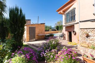 Chalet à Onda. Chalet de ensueño en onda con vistas panorámicas y piscina priva