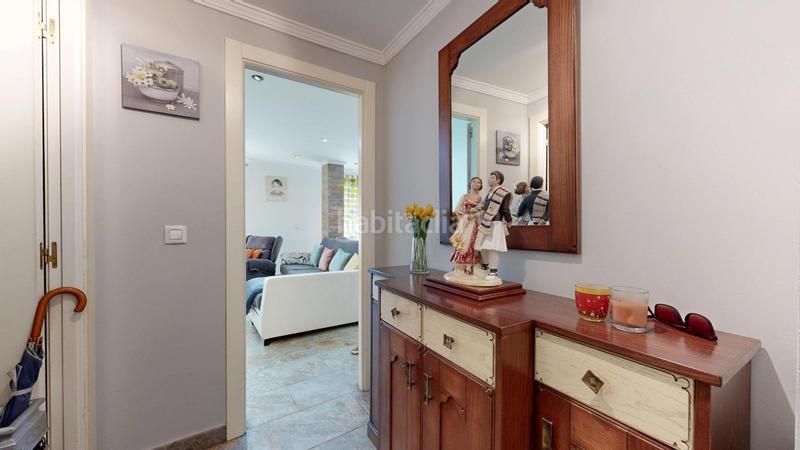 Foto 139048c3-dd6f-49e2-8c8c-49704a52eeff. Casa adossada a El Alborgí Paterna