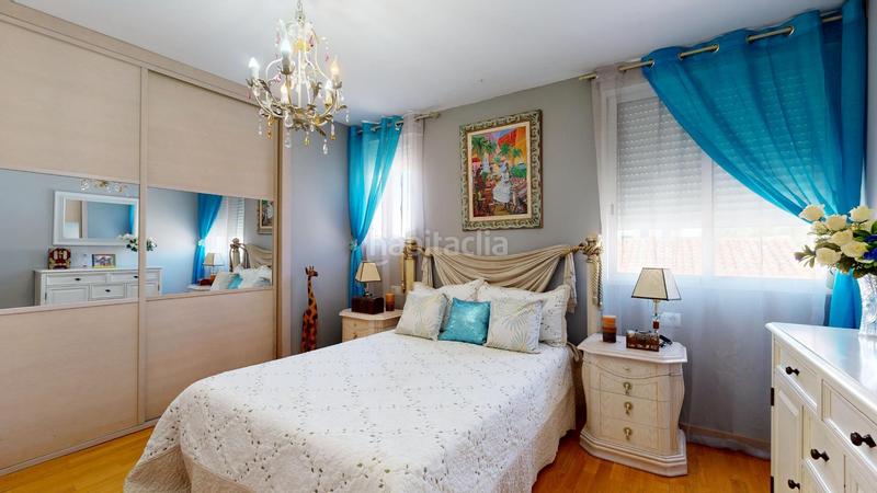 Foto 3376e59c-7818-45a2-b7fd-d7cb57365f9a. Casa adossada a El Alborgí Paterna