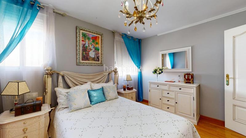 Foto 367fbdfc-5982-4026-bc0c-d0d6c7da75d7. Casa adossada a El Alborgí Paterna