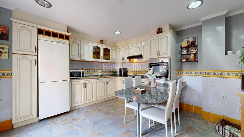 Foto 5a5a5f93-cae8-4207-b1dc-085df313fdae. Casa adossada a El Alborgí Paterna