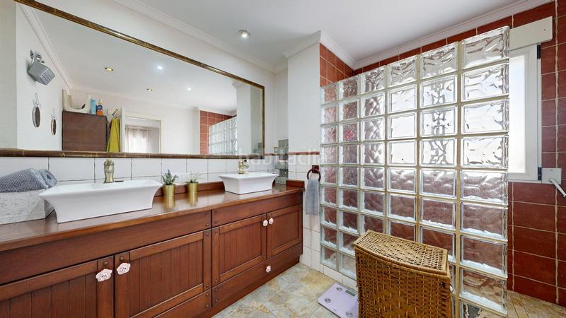 Foto 6cb0b467-0c48-4ba6-9967-1c406e2e0a40. Casa adossada a El Alborgí Paterna