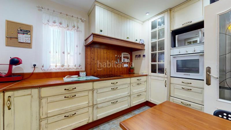 Foto 6e4d27a9-54ce-460b-a574-bd8bee7a9958. Casa adossada a El Alborgí Paterna