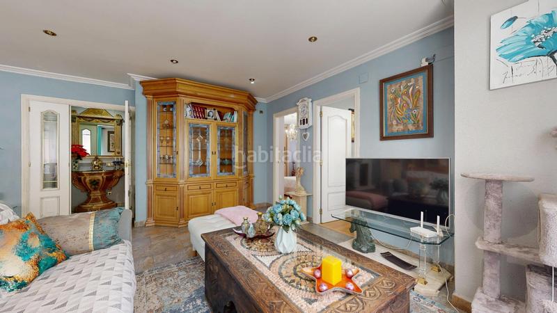 Foto 895b7fe4-298d-4ef6-9da1-7f3f1e4674f7. Casa adossada a El Alborgí Paterna