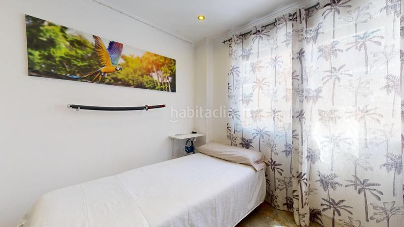 Foto a8c2214f-f48a-43f1-9e46-011f609ed95a. Casa adossada a El Alborgí Paterna