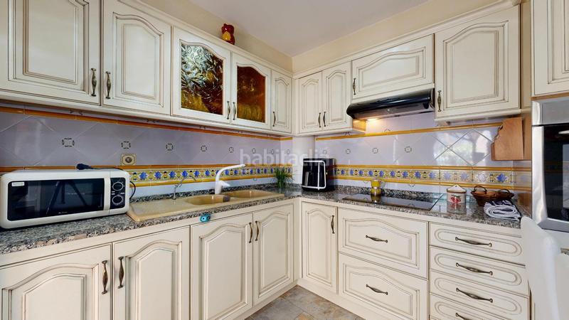 Foto cd32ee58-db0a-465d-9c07-59ff174240e6. Casa adossada a El Alborgí Paterna