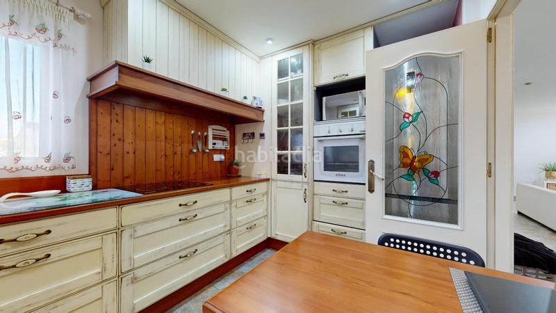 Foto e7509ef0-cbb1-44a8-a4d3-b9d267f43e9a. Casa adossada a El Alborgí Paterna