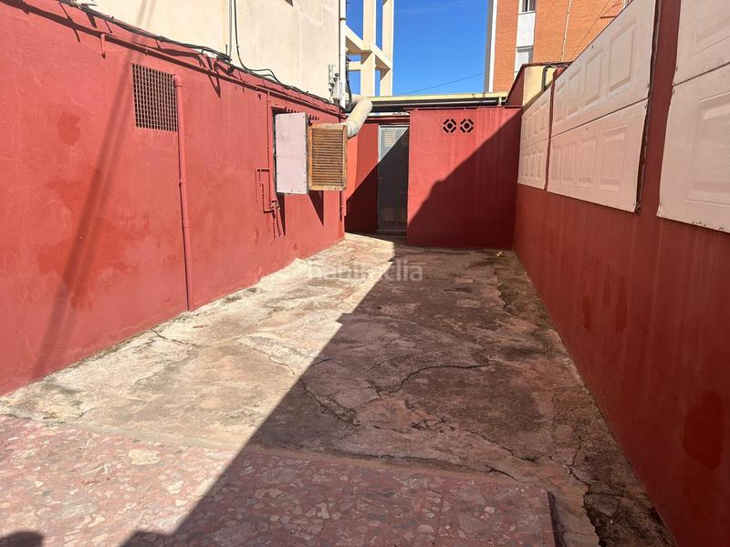 Foto 400fd114-71f8-47c4-aeac-f8b7d77c6c84. Local commercial dans Piles