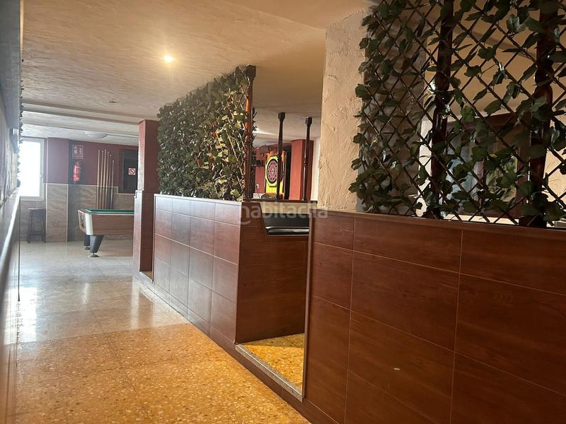 Foto 762fd4b7-e574-467f-879a-881996d9ac89. Local commercial dans Piles