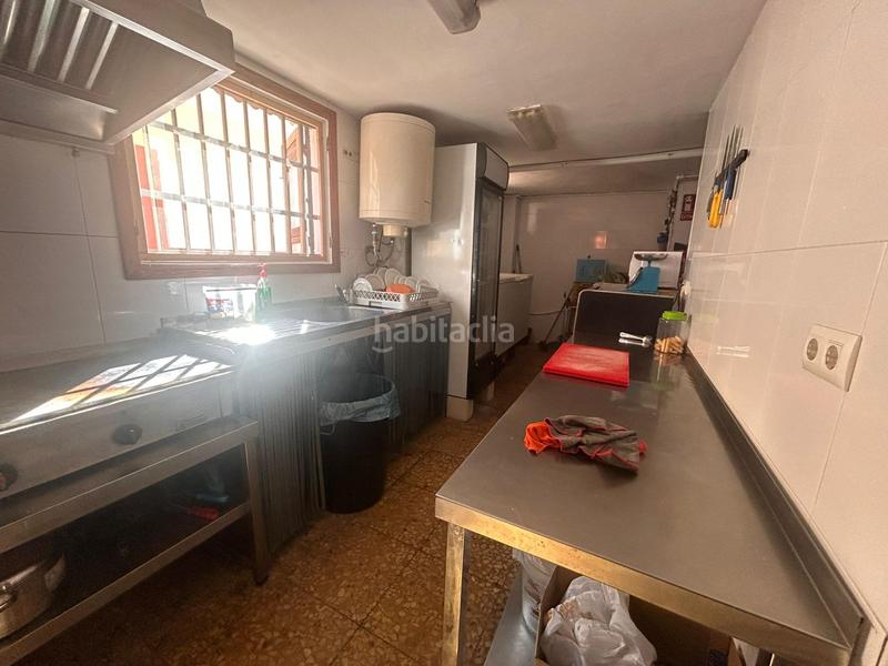 Foto d78b7752-94e6-484d-9c12-2e338de77803. Local commercial dans Piles