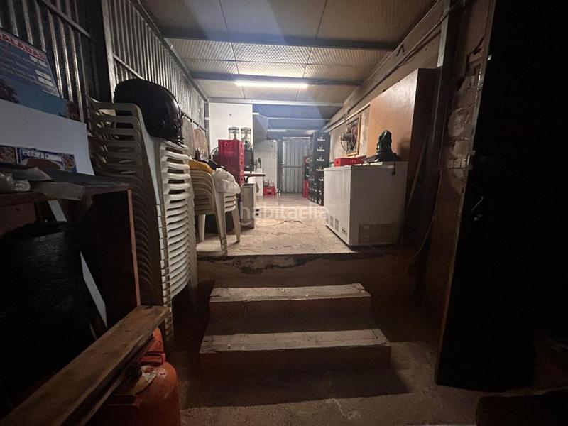 Foto e593c8ff-67e0-4ee7-8bb2-a4bb5896e46d. Local commercial dans Piles