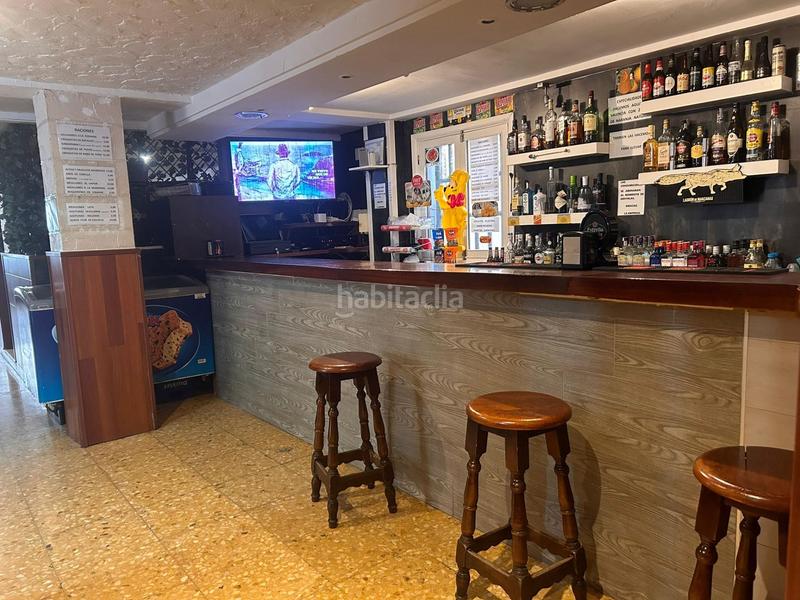 Foto f804c06d-992e-4390-a29c-64c97ef86550. Local commercial dans Piles