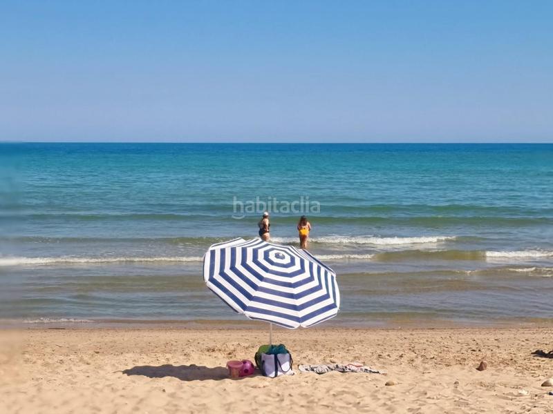 Foto 521811b7-35d2-40a7-9eb5-dd3054fb360c. Chalet  con vistas al mar en la playa de xilxes en Chilches