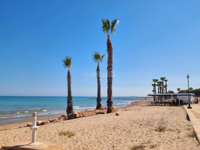 Foto 586b19fe-ecd4-45f1-a433-699ea5b58806. Chalet  con vistas al mar en la playa de xilxes en Chilches