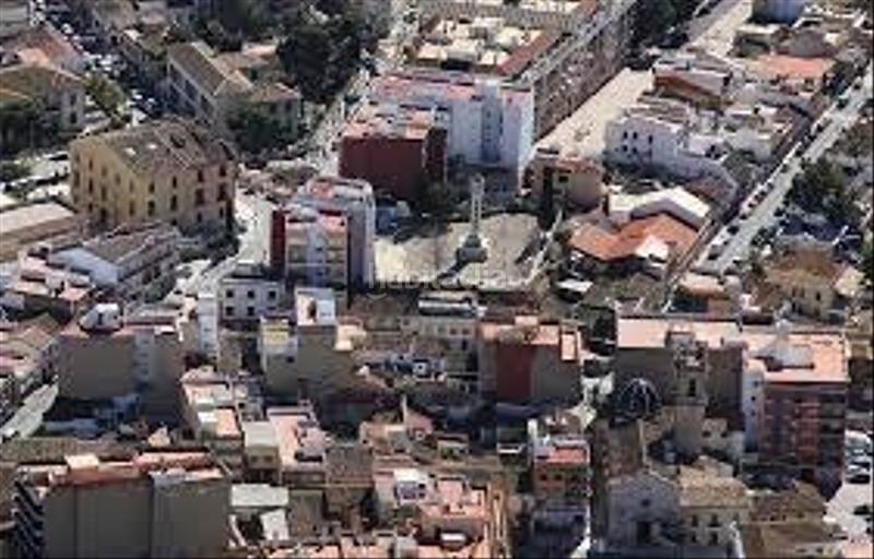 Foto 1615dc16-590f-4b9e-8064-ed78a7e756d1. Affitto locale commerciale in Centro Ciudad Paterna