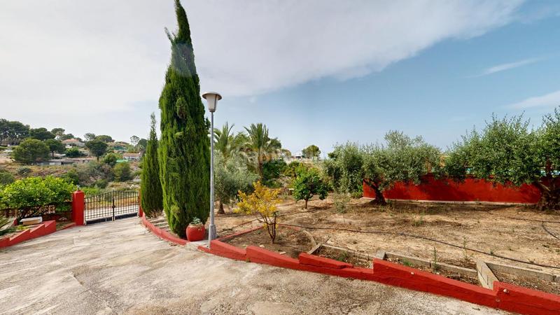 Foto 0152f224-3796-4ef6-9362-c29bcaf733fe. Chalet avec chauffage parking piscine dans Alberic