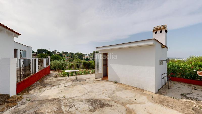 Foto 1ea534ab-0daf-44ed-b334-44157ba75f1d. Chalet avec chauffage parking piscine dans Alberic