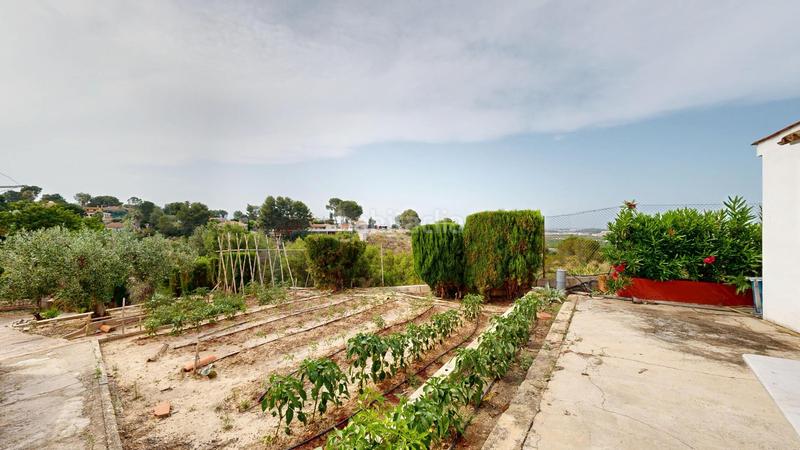 Foto 78e55254-c109-4894-9453-9d9bec1e6c4a. Chalet avec chauffage parking piscine dans Alberic