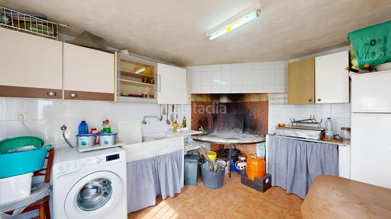 Foto a1dce46a-94e6-4d47-939d-0ee23001688e. Chalet avec chauffage parking piscine dans Alberic