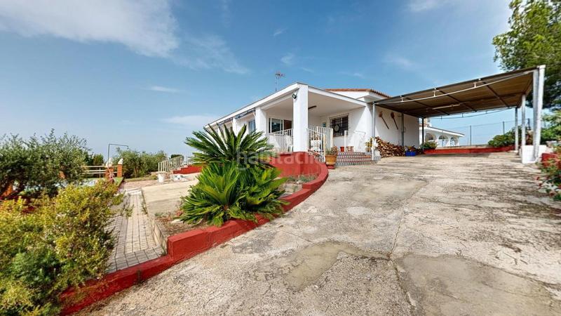 Foto a929f031-ca4b-428d-8f7f-fc023614aaa2. Chalet avec chauffage parking piscine dans Alberic