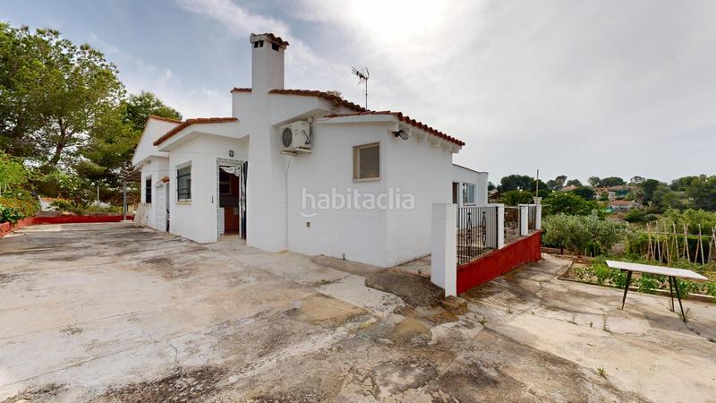 Foto ca5fc7dc-686a-4d34-aa98-181661495754. Chalet avec chauffage parking piscine dans Alberic