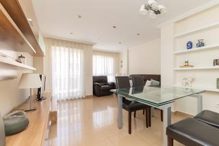 Rent Flat in Centro Ciudad. Piso de 3 habitaciones en alquiler  zona campamento, paterna