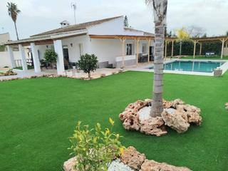 Xalet en Riba - roja de Tria. Chalet independiente a la venta reformado con apartamento indepe