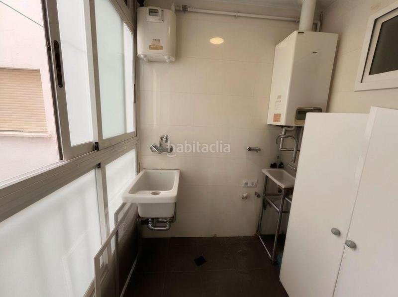 Foto 5eef87d5-6132-4898-87c3-d08670e2c148. Piso excelente piso frente al puerto. en El Grau Valencia