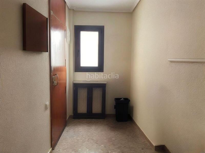 Foto 776846ab-9f3c-412e-b5d7-d5334ad4cd30. Piso excelente piso frente al puerto. en El Grau Valencia