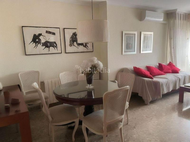 Foto ed677e58-18d6-45f7-ab63-d75a7305eccf. Piso excelente piso frente al puerto. en El Grau Valencia