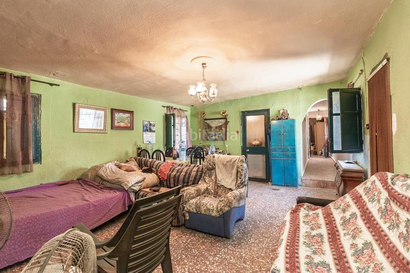Foto c72dd86c-bd4b-48df-8aa3-6cc5c2f10462. Chalet  independiente con piscina a la venta en Pedralba