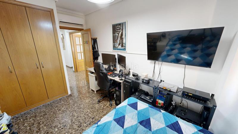 Foto 2e4e4ad6-ab5a-47e5-891c-39890993c8ee. Apartamento !!!!! encantador piso en castellar oliveral !!!!! en Valencia