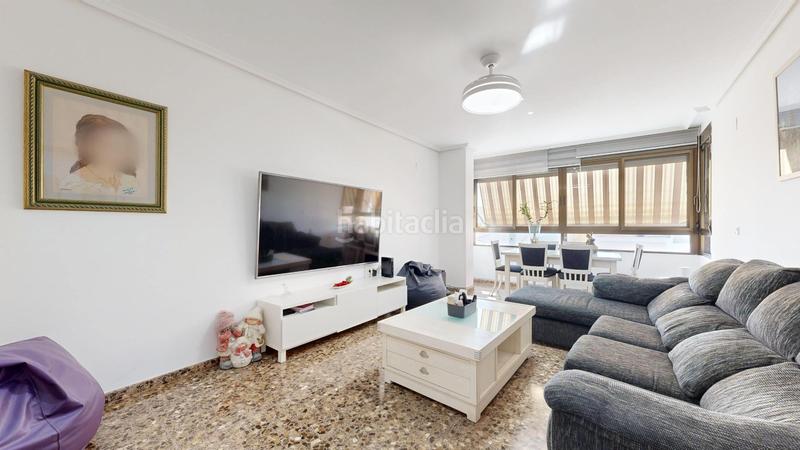 Foto 3e084441-c821-4511-a827-33cbc19cc0e4. Apartamento !!!!! encantador piso en castellar oliveral !!!!! en Valencia