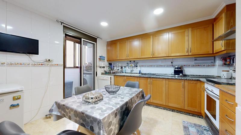 Foto 896dcc62-a3d3-4581-a4e6-bf88a49487b1. Apartamento !!!!! encantador piso en castellar oliveral !!!!! en Valencia