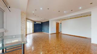 Pis a Sueca. Vivienda de tres dormitorios en sueca