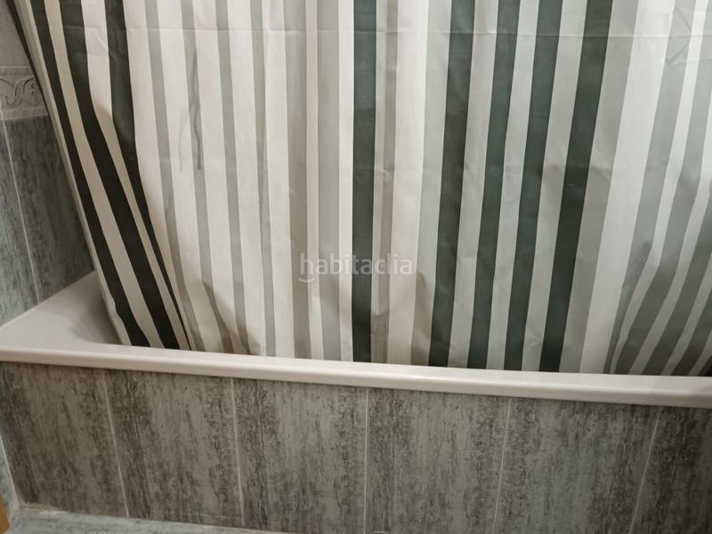 Foto b6e39847-633c-48da-8a4c-b9c2793a8a38. Alquiler piso alquiler de piso para estudiantes 900 mes en Burjassot